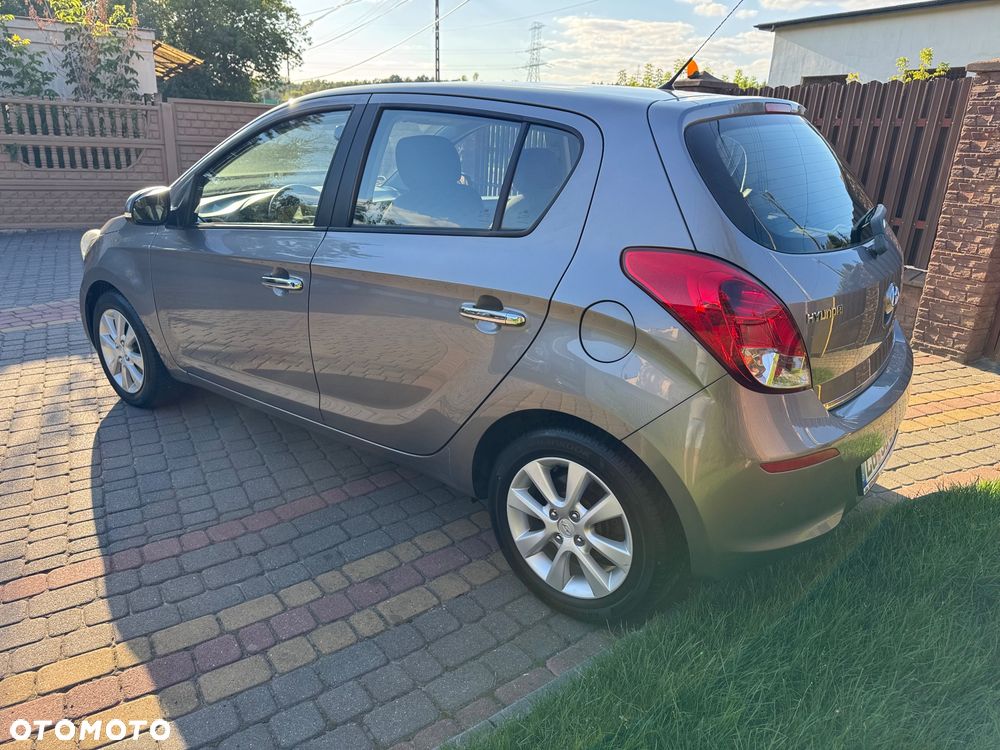 Hyundai i20 1.25 Comfort - 8