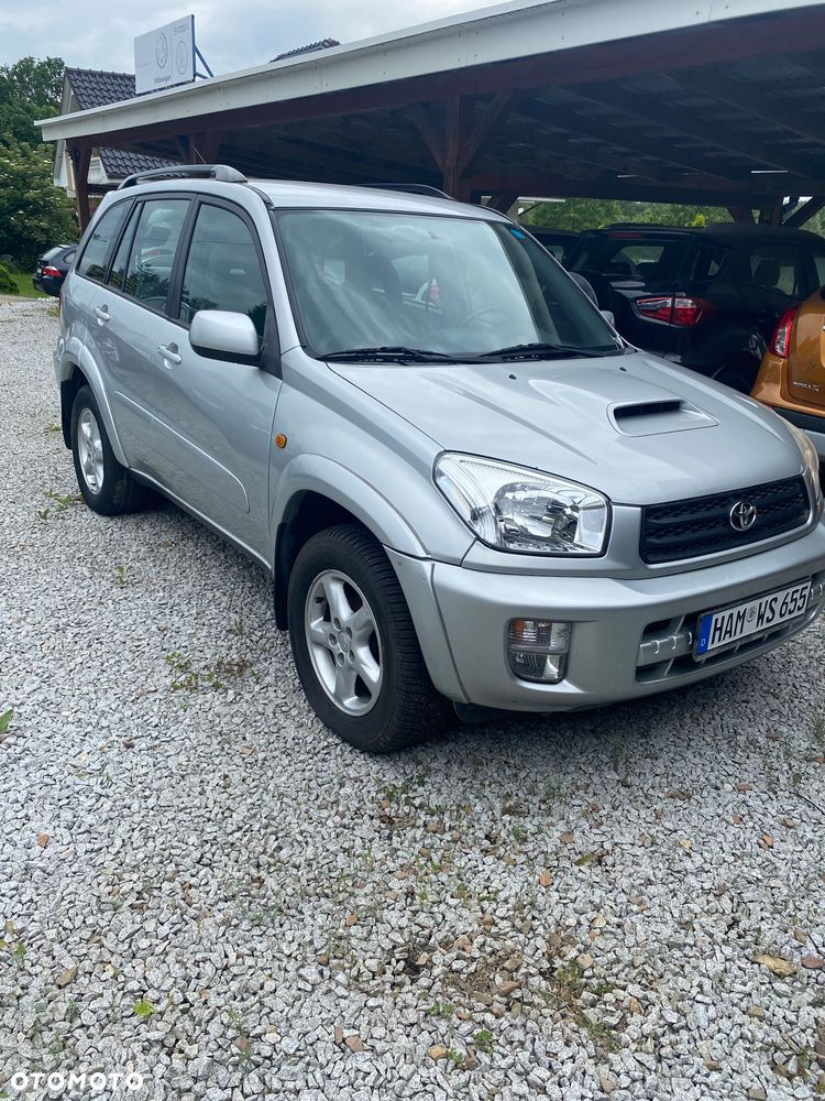 Toyota RAV4 2.0 D-4D 4x4 - 2
