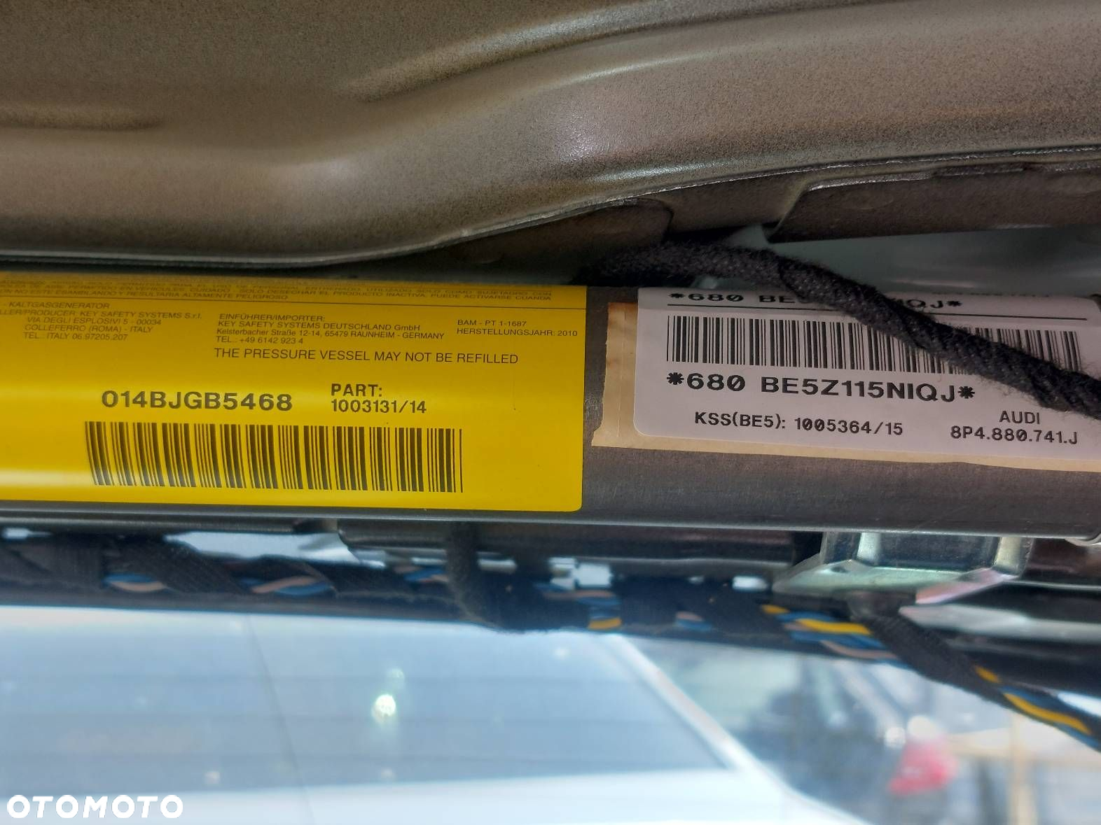 KURTYNA BOCZNA LEWA + PRAWA AUDI A3 8P LIFT 5D 8P4880741J 8P4880742J - 5