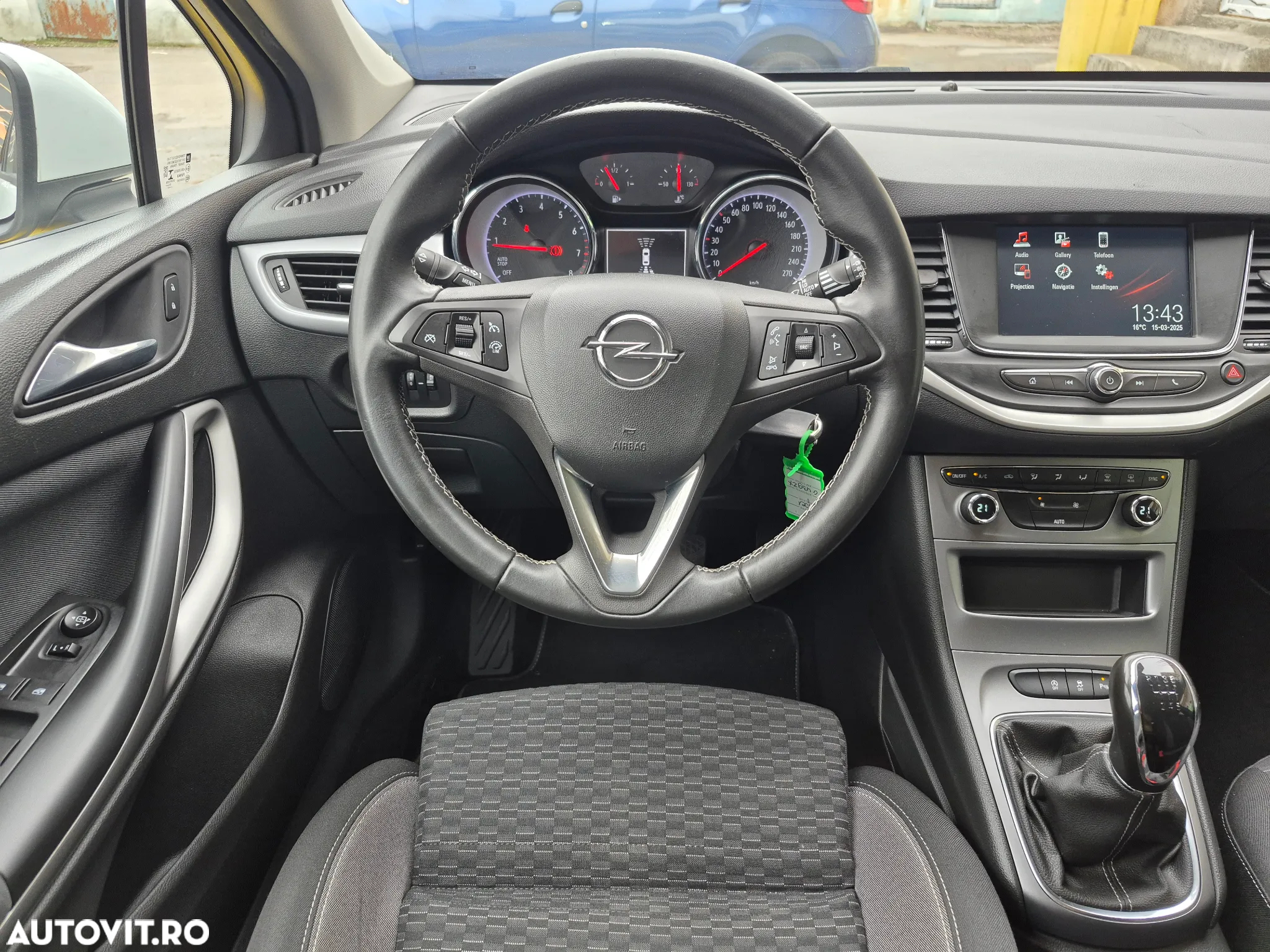 Opel Astra 1.6 CDTI ECOTEC Start/Stop Cosmo - 15