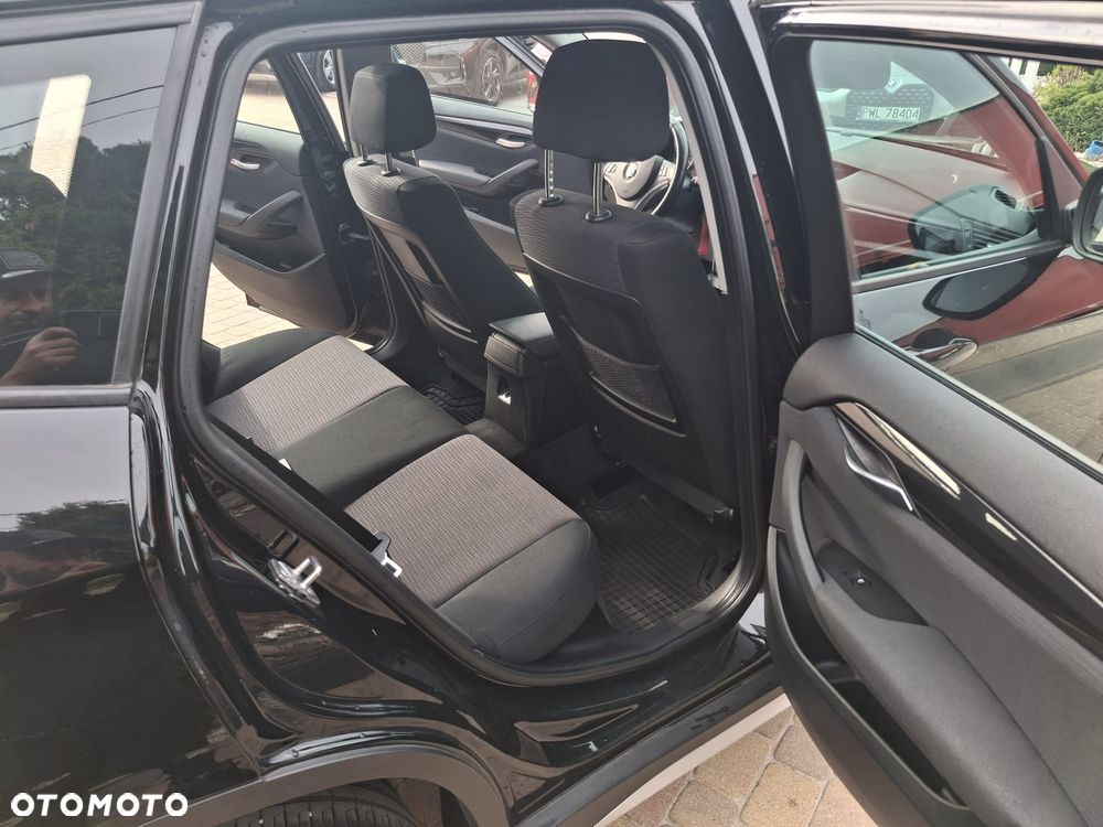 BMW X1 sDrive18i - 17