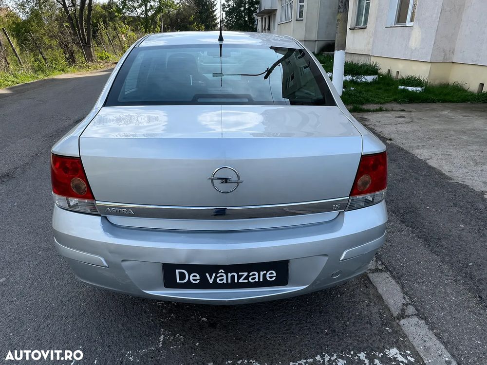 Opel Astra - 10
