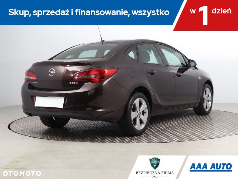 Opel Astra - 6