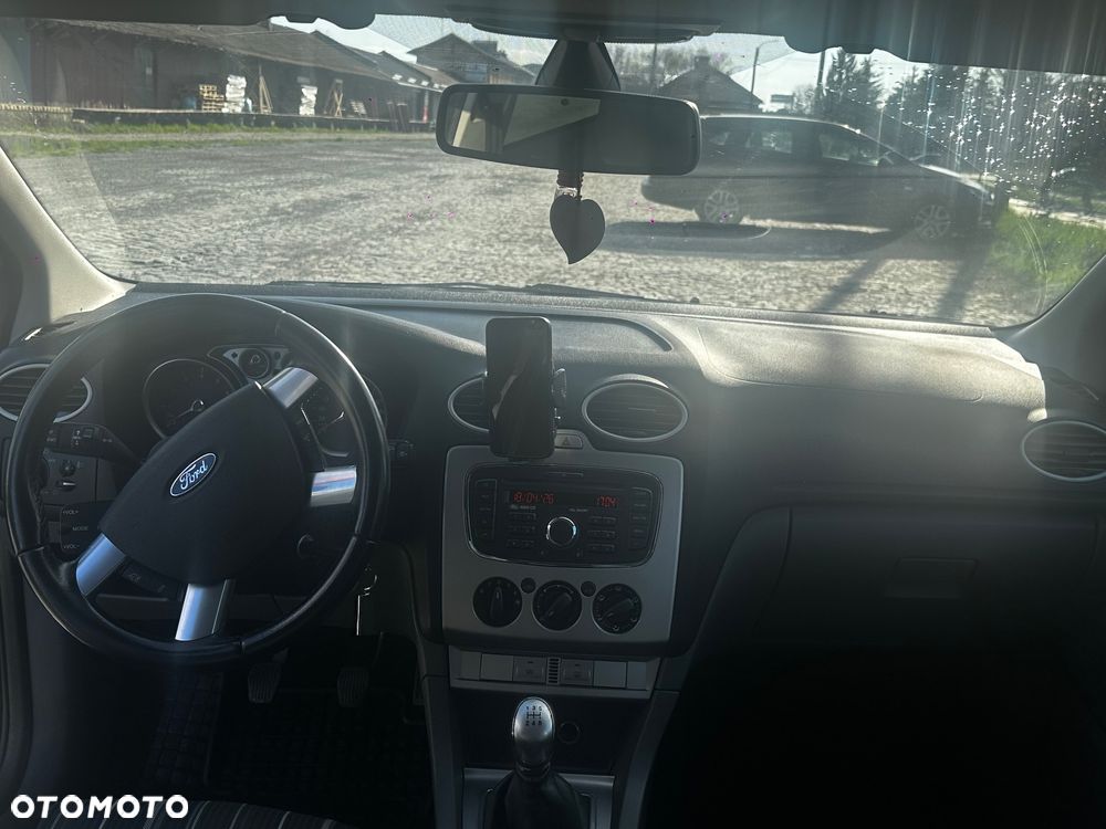 Ford Focus - 8
