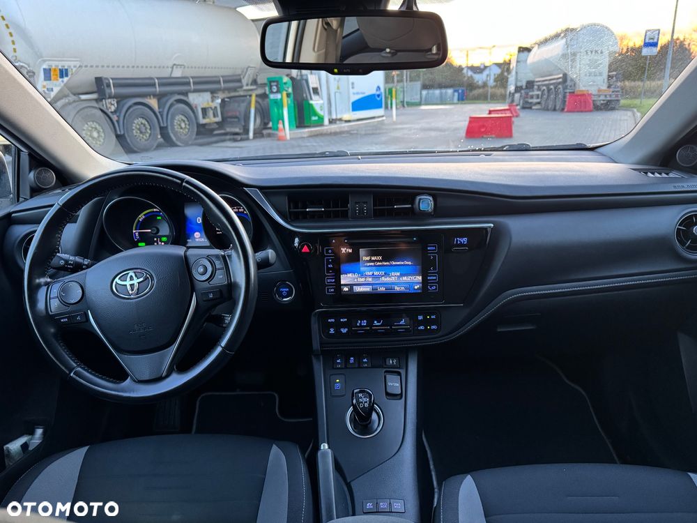 Toyota Auris 1.8 HSD Luna - 10