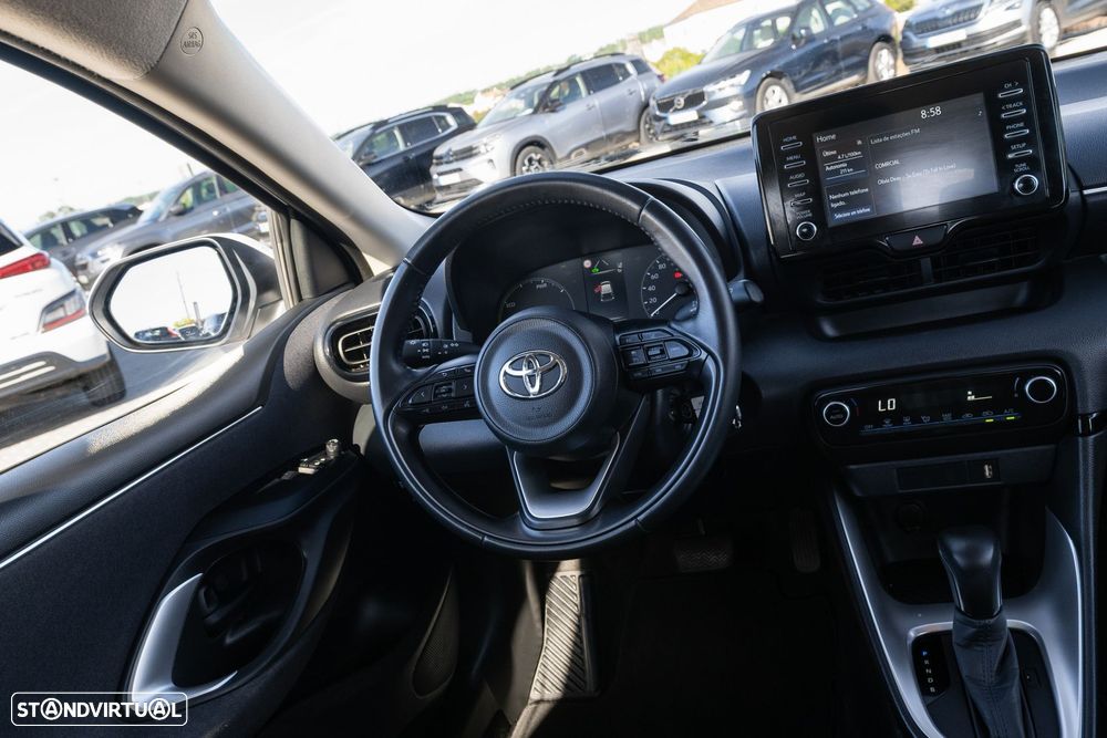 Toyota Yaris 1.5 HDF Comfort - 21