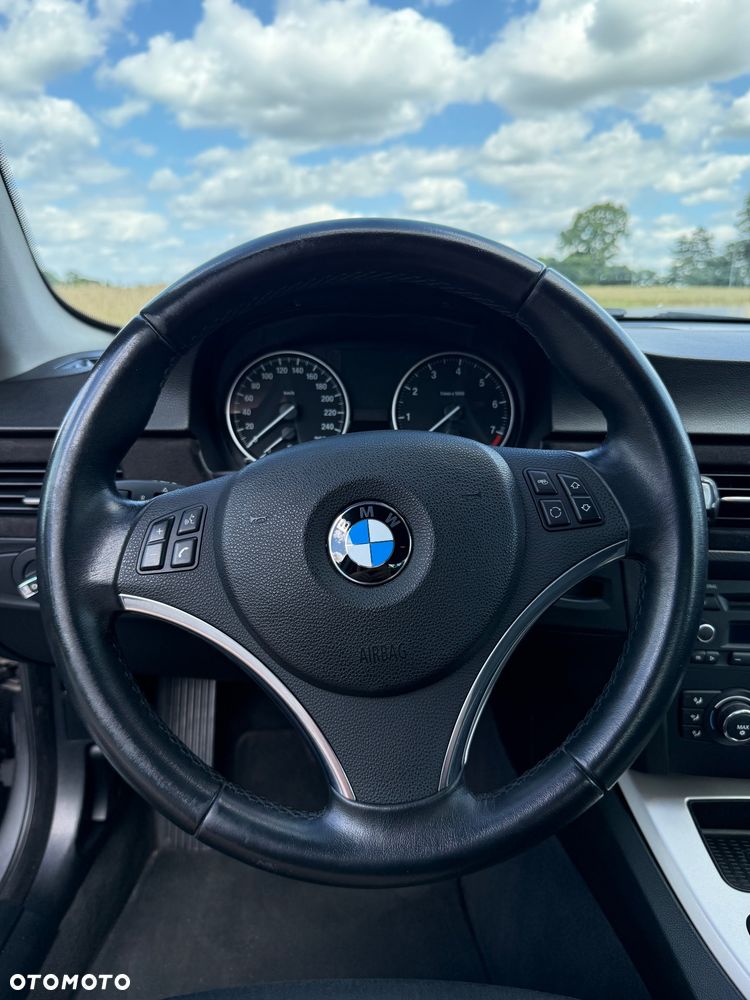 BMW Seria 3 - 14