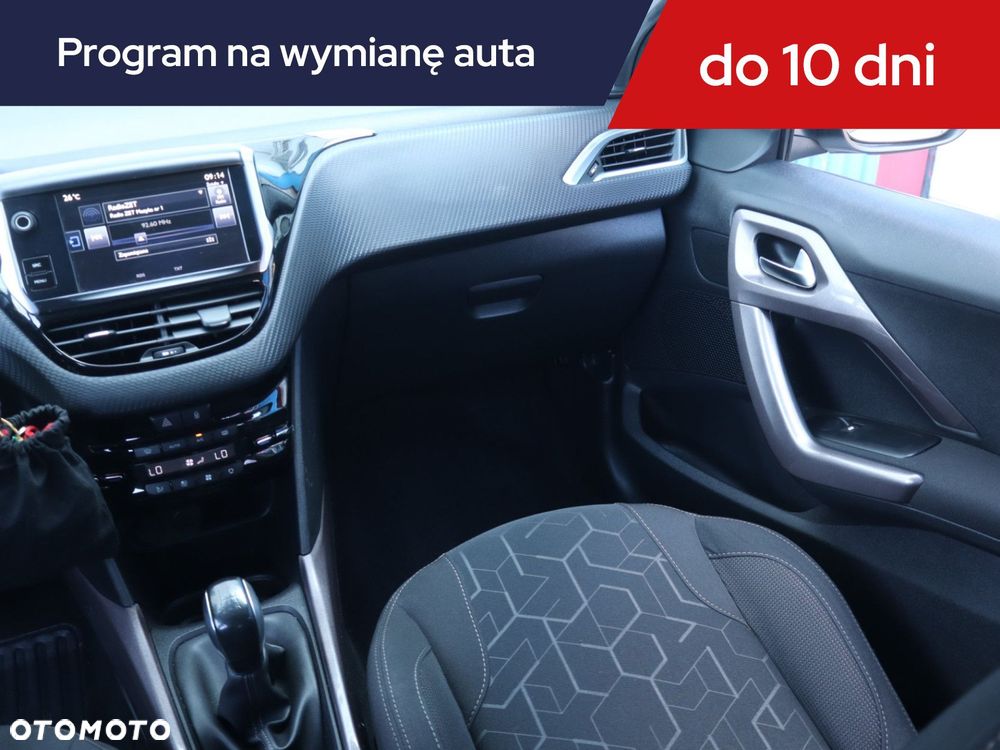 Peugeot 2008 - 10
