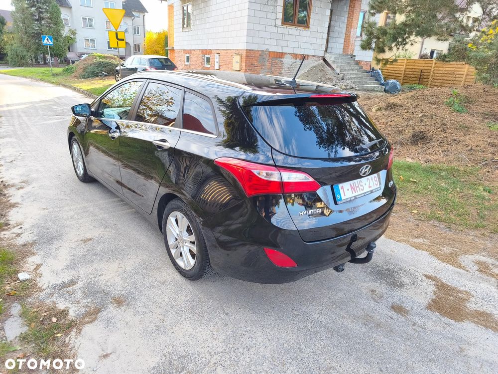 Hyundai i30 1.6 CRDi Fifa World Cup Edition - 27