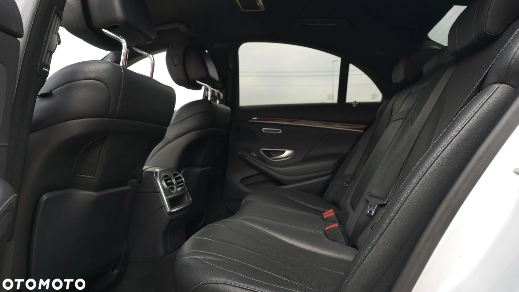 Mercedes-Benz Klasa S 500 4-Matic 7G-TRONIC - 27