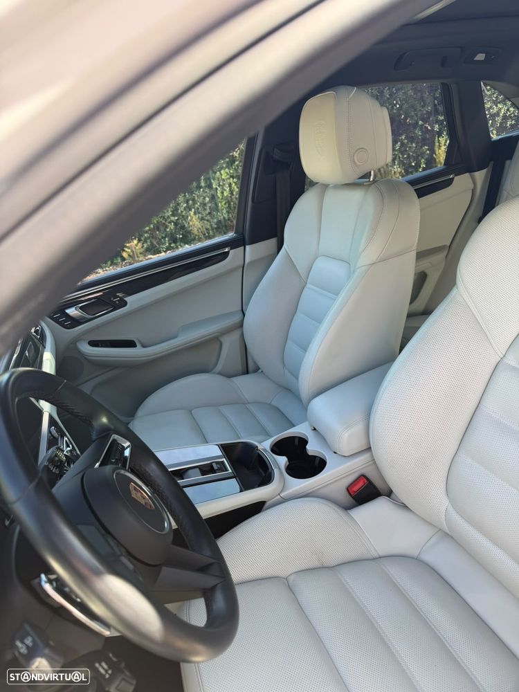 Porsche Macan 2.0T - 23