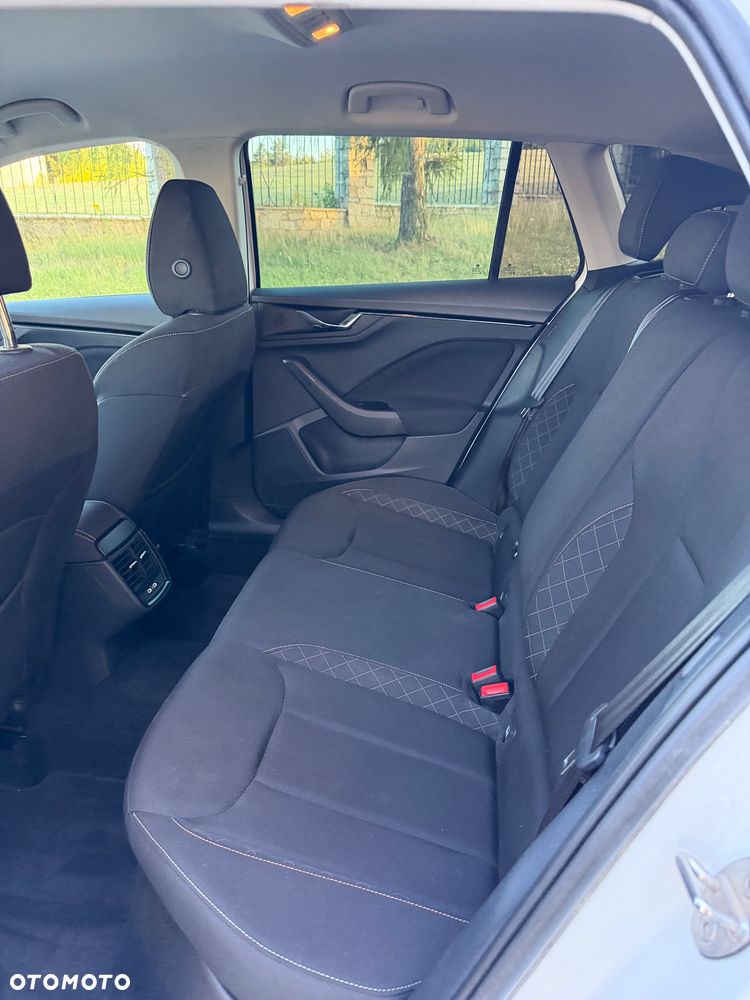 Skoda Kamiq 1.0 TSI Ambition - 13