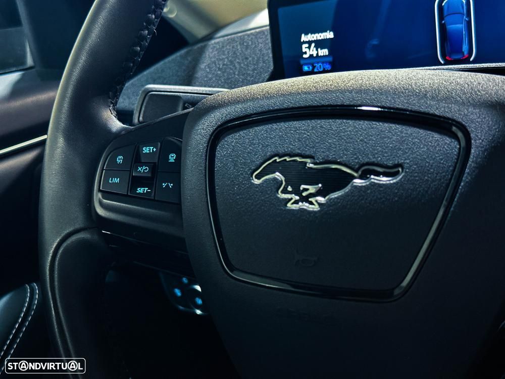 Ford Mustang Mach-E 75.7 kWh Base - 39
