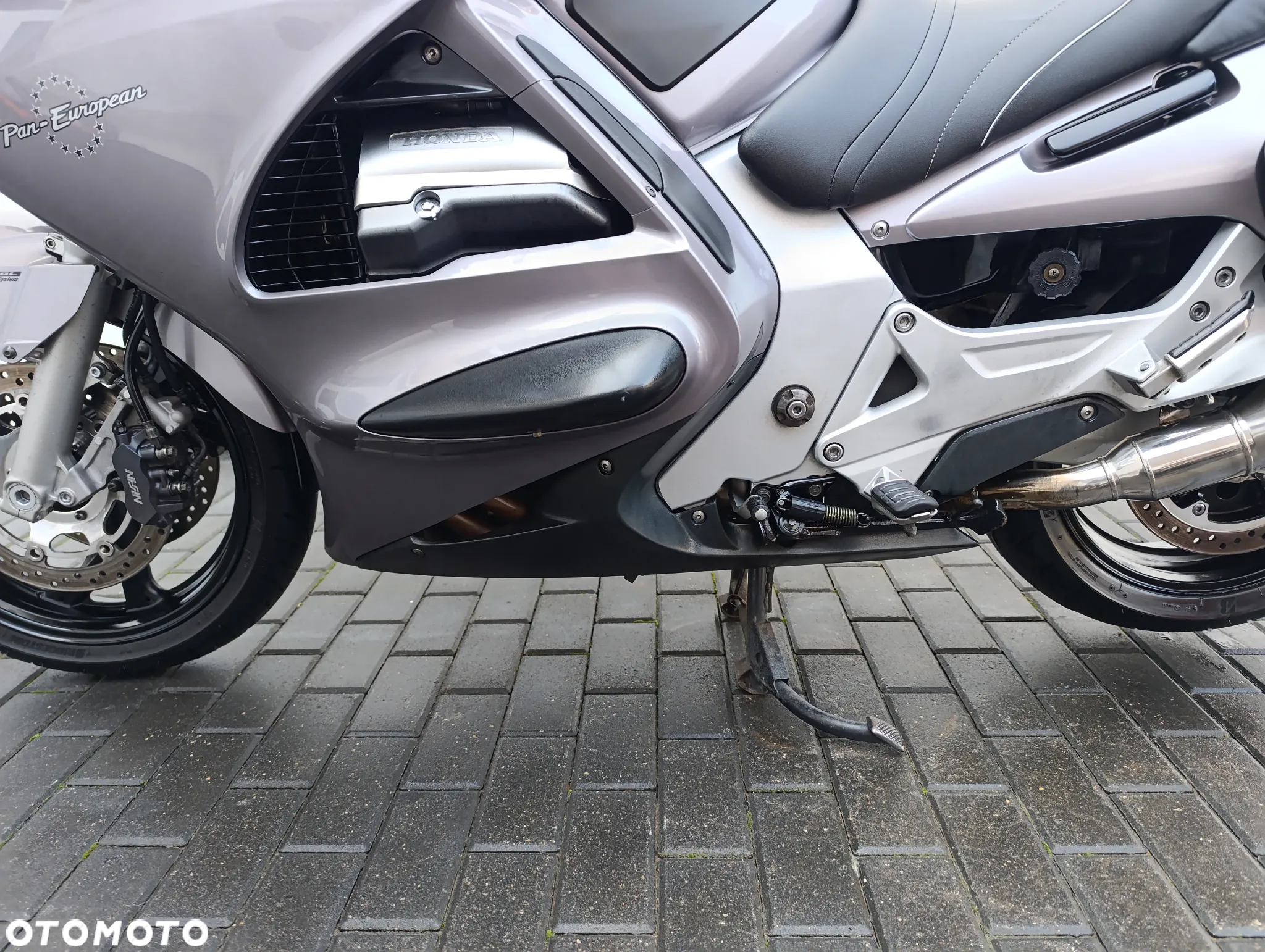 Honda ST - 13