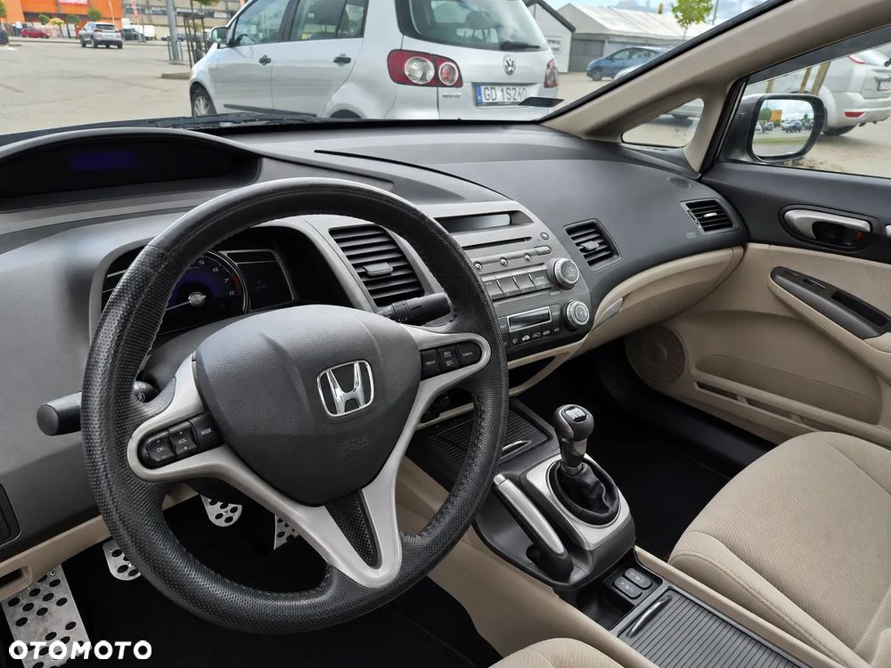 Honda Civic 1.8 Executive - 7