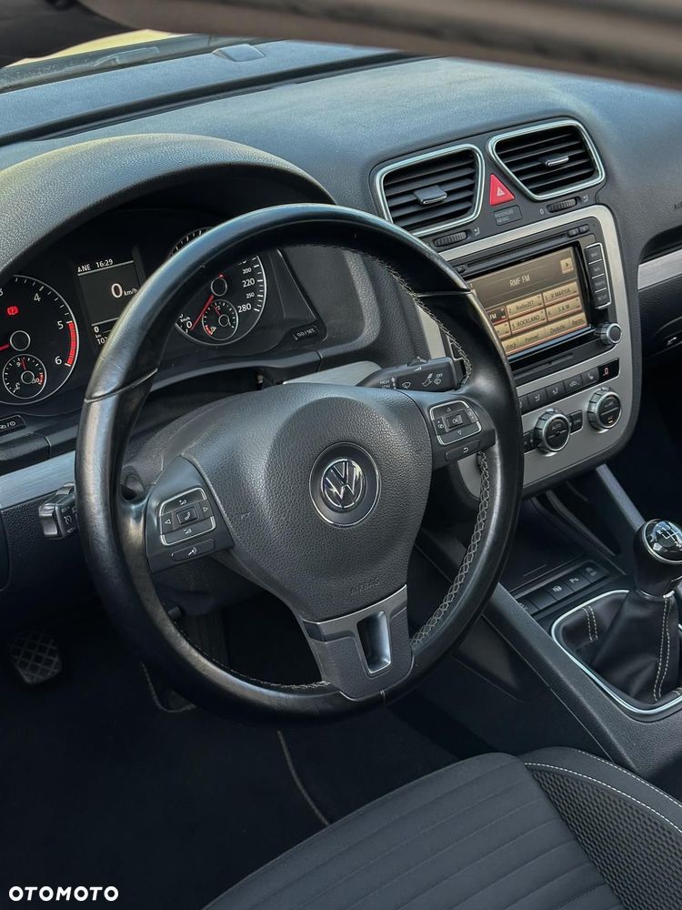 Volkswagen Eos 2.0 TDI DPF BlueMotion Technology Cup - 24