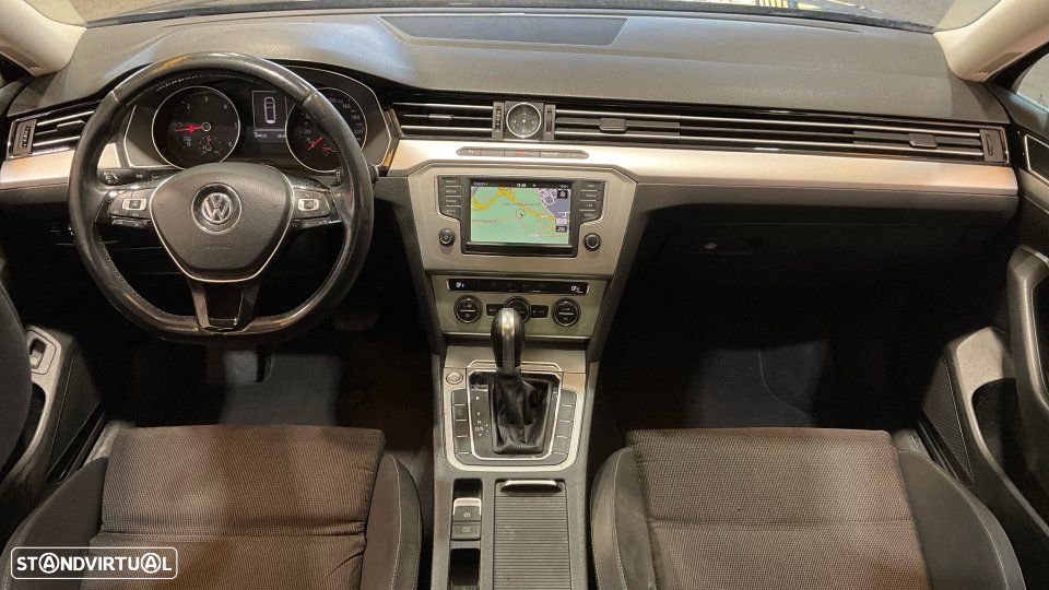 VW Passat Variant 1.6 TDI Confortline DSG - 15