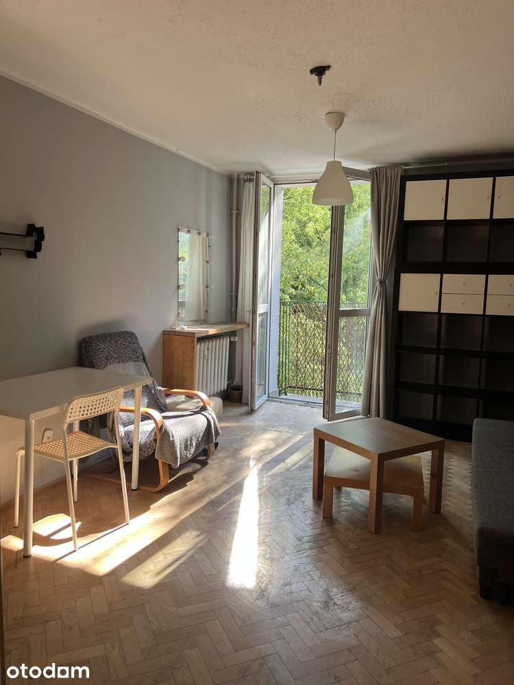 Kawalerka 24,7 m² | Wola | balkon | jasna i cicha | blok po remoncie