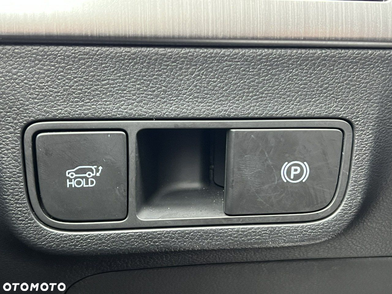 Hyundai Kona - 21