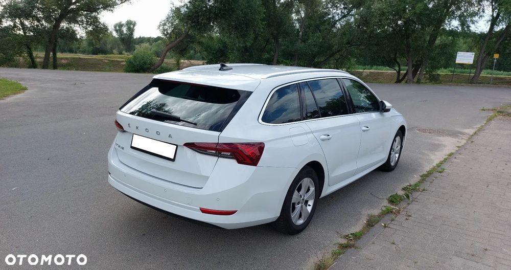 Skoda Octavia 2.0 TDI DSG Style - 3