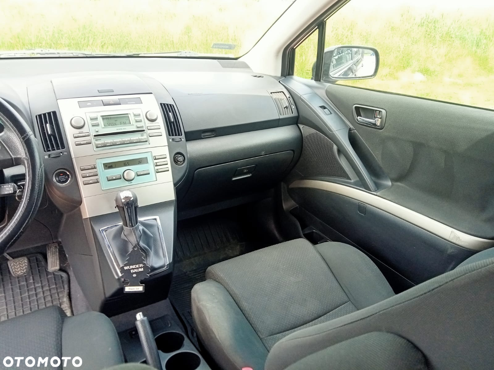 Toyota Corolla Verso 2.0 D-4D - 17
