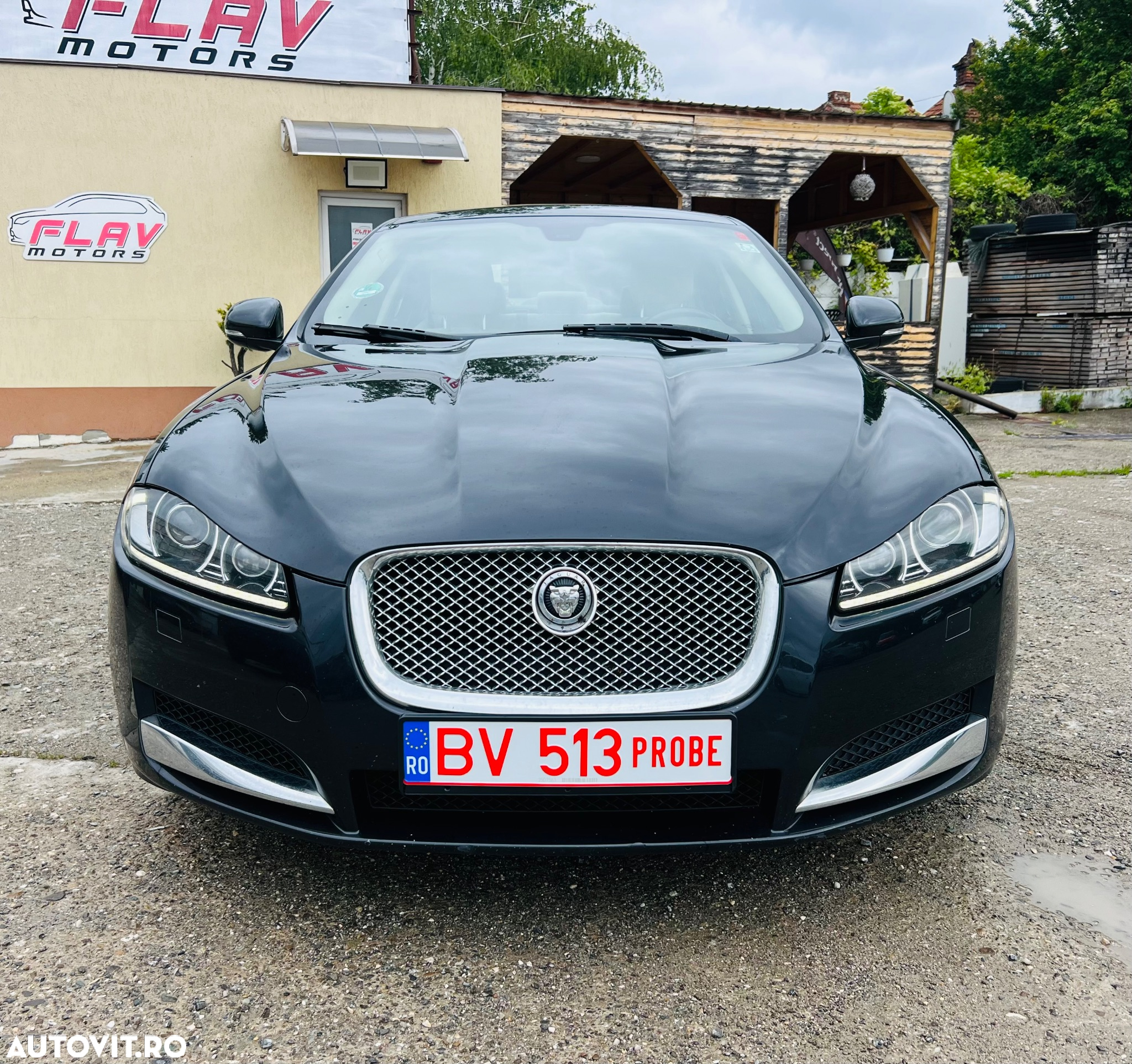 Jaguar XF 2.2D Premium Luxury - 15