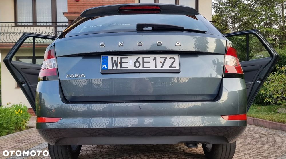 Skoda Fabia 1.0 TSI Ambition Plus - 11
