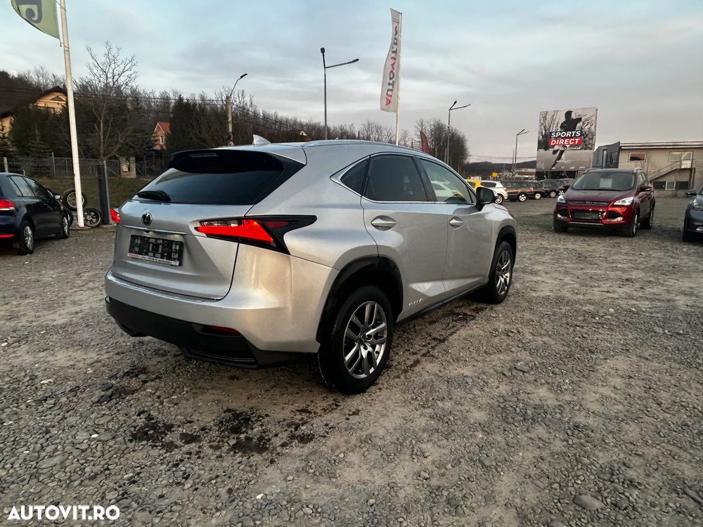 Lexus Seria NX 300h E-FOUR - 3