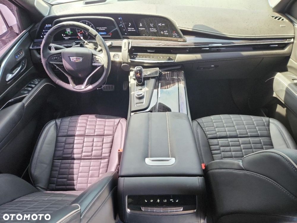 Cadillac Escalade - 9