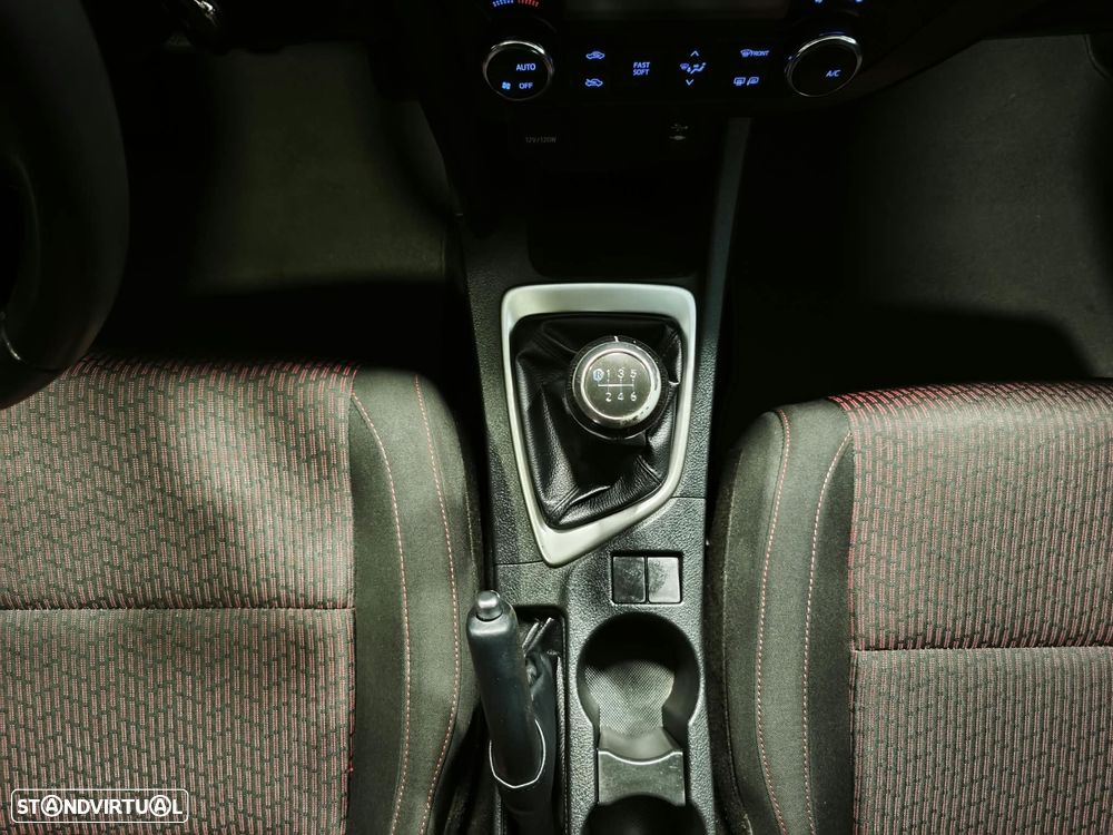 Toyota Auris Touring Sports 1.4 D-4D Active - 11