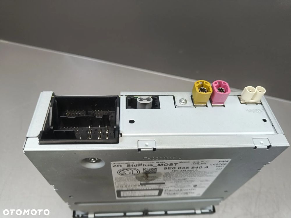 Radio Ekran Skoda Octavia 3 III Czytnik Multimediów Wyświetlacz 5E0035840A 5E0919605B - 14