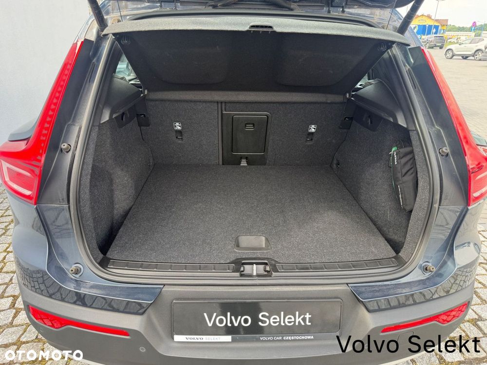 Volvo XC 40 - 38