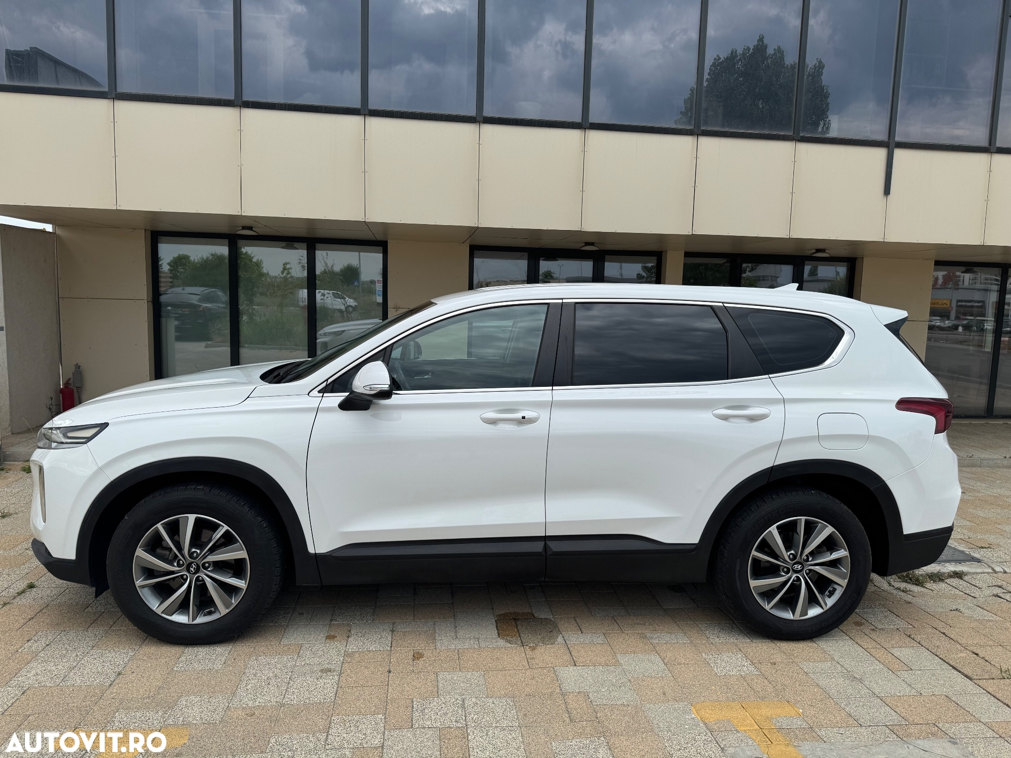 Hyundai Santa Fe - 8