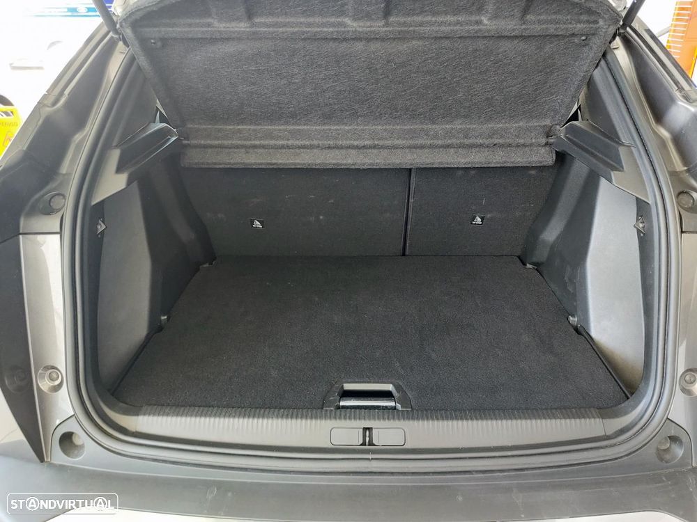Peugeot 2008 1.5 BlueHDi Active Pack - 43