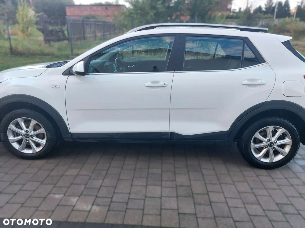 Kia Stonic - 8