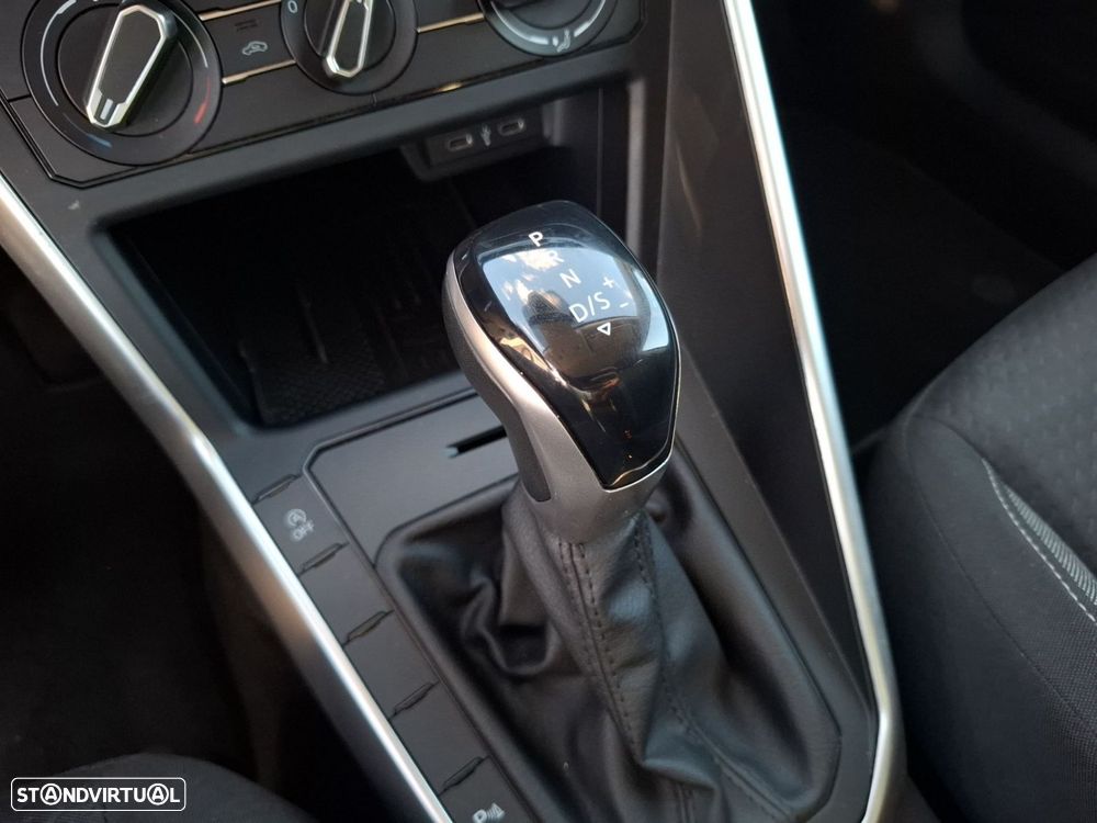 VW Polo 1.0 TSI Urban DSG - 18