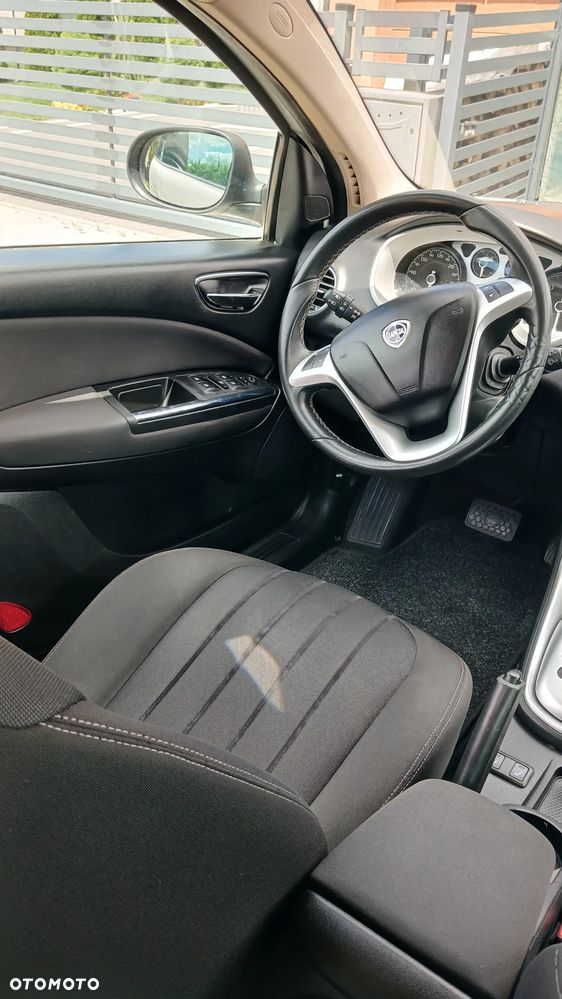 Lancia Delta 1.6 MultiJet 16v DFN6 Silver - 11