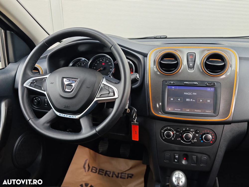Dacia Sandero Stepway TCe 90 S&S Prestige - 8