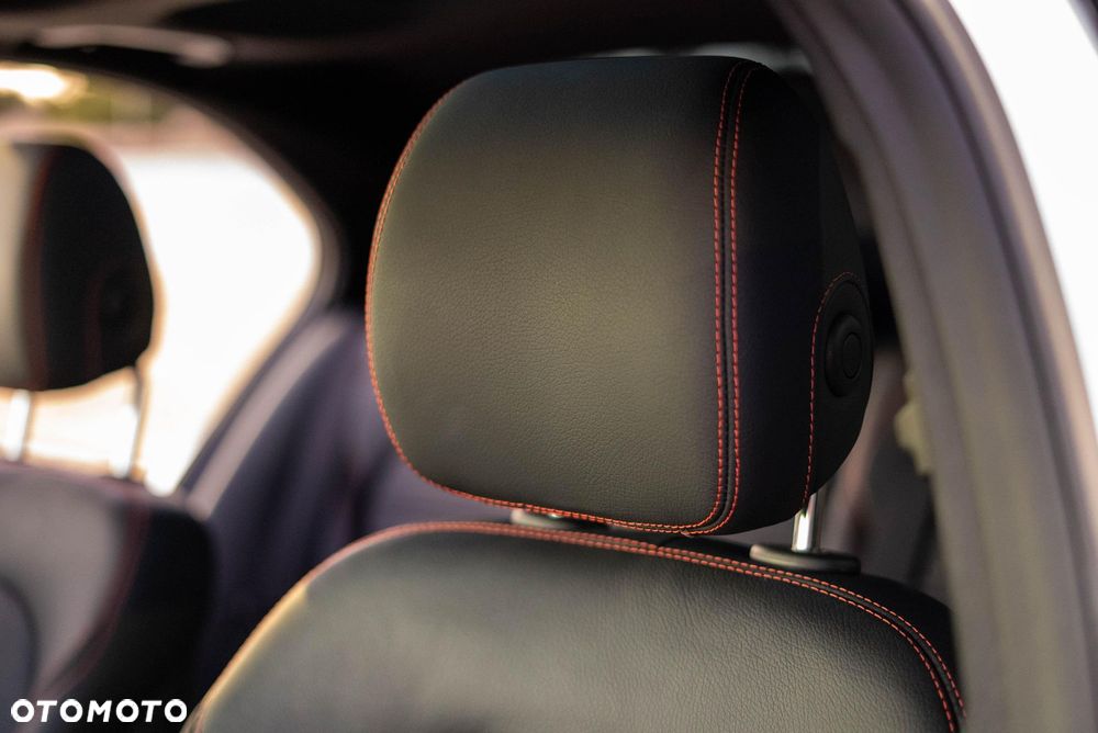 Mercedes-Benz Klasa C AMG 43 4Matic AMG TCT 9G - 34