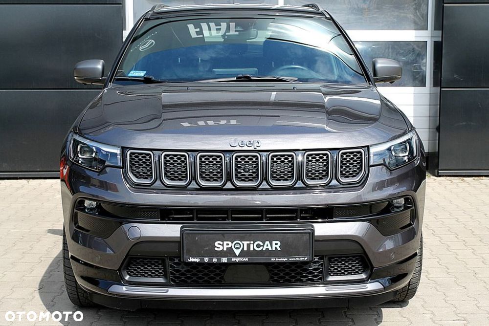 Jeep Compass - 12