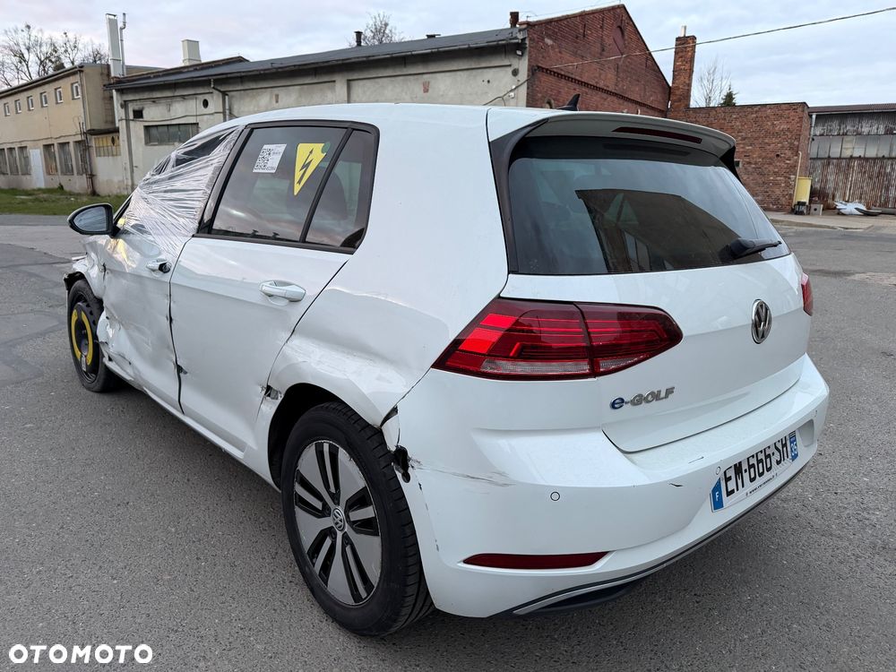 Volkswagen Golf e-Golf - 6
