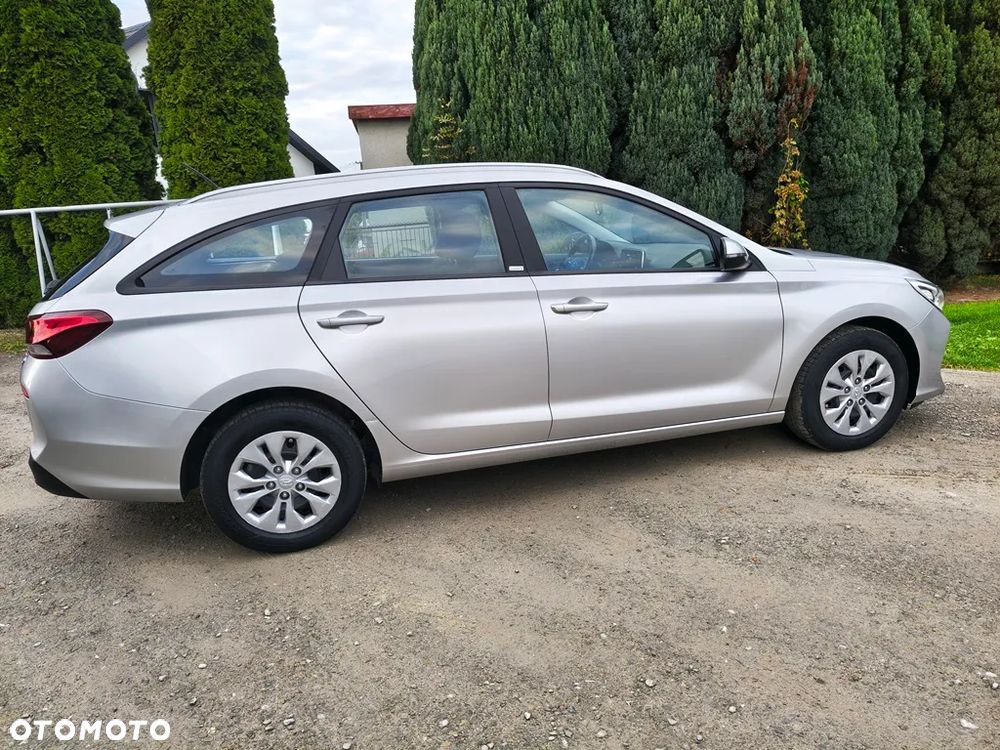 Hyundai i30 i30cw 1.4 Fifa World Cup Edition - 10