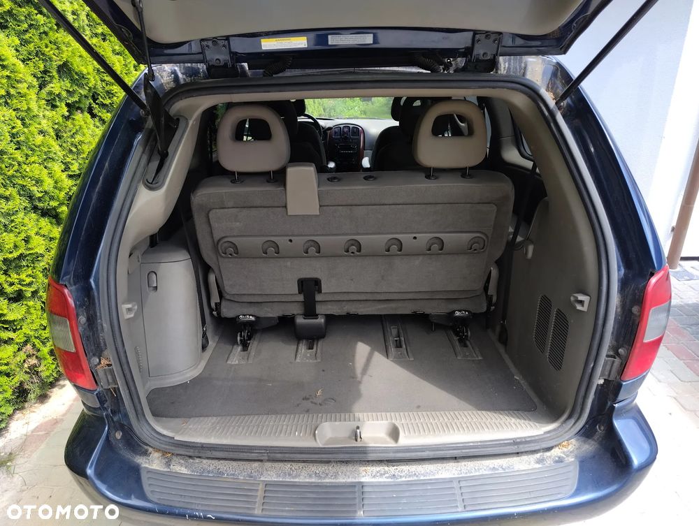 Chrysler Grand Voyager 2.8 CRD LX - 9