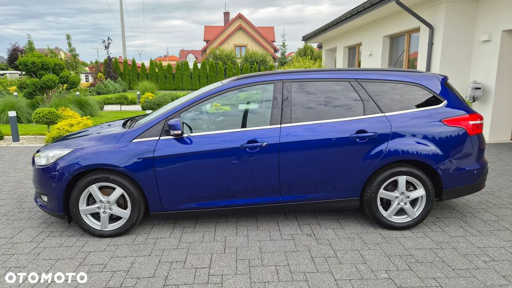 Ford Focus 1.0 EcoBoost Titanium - 28