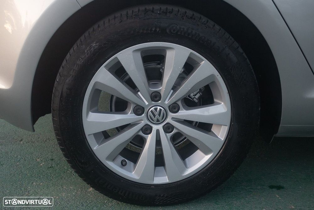 VW Golf 1.6 TDi BlueMotion Confortline - 7