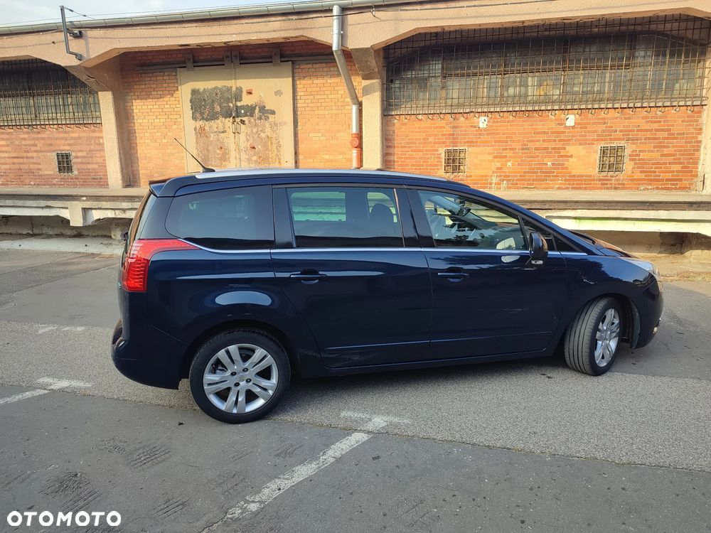 Peugeot 5008 2.0 HDi Family 7os - 7