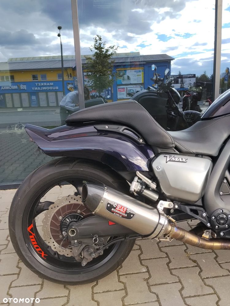Yamaha V-MAX - 12