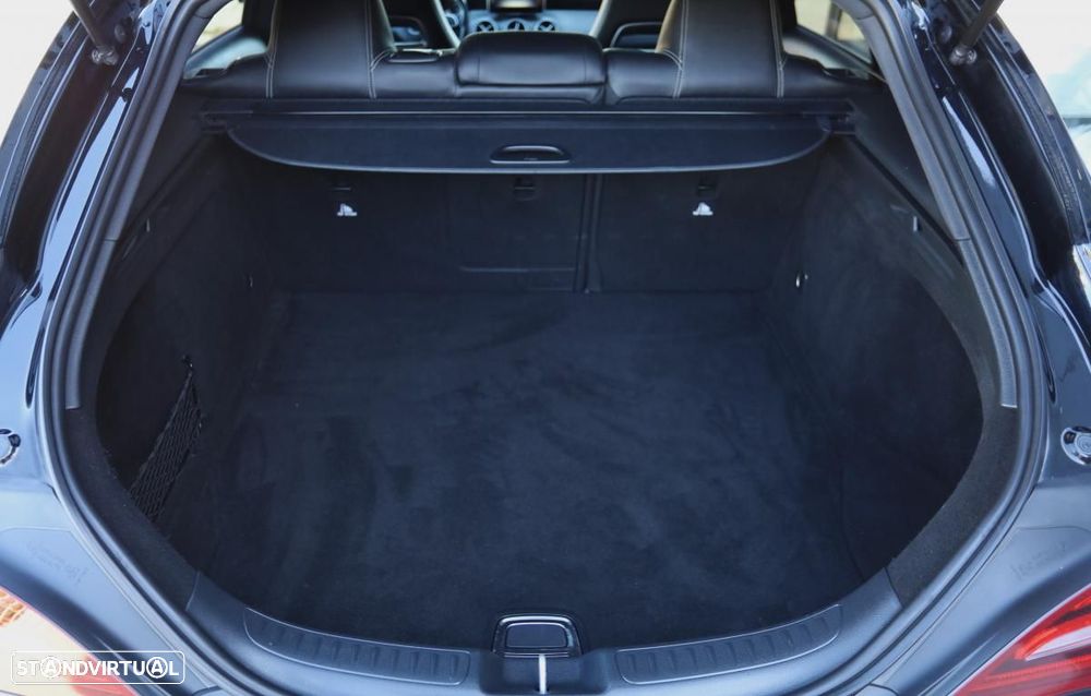 Mercedes-Benz CLA 180 d Shooting Brake Urban - 16