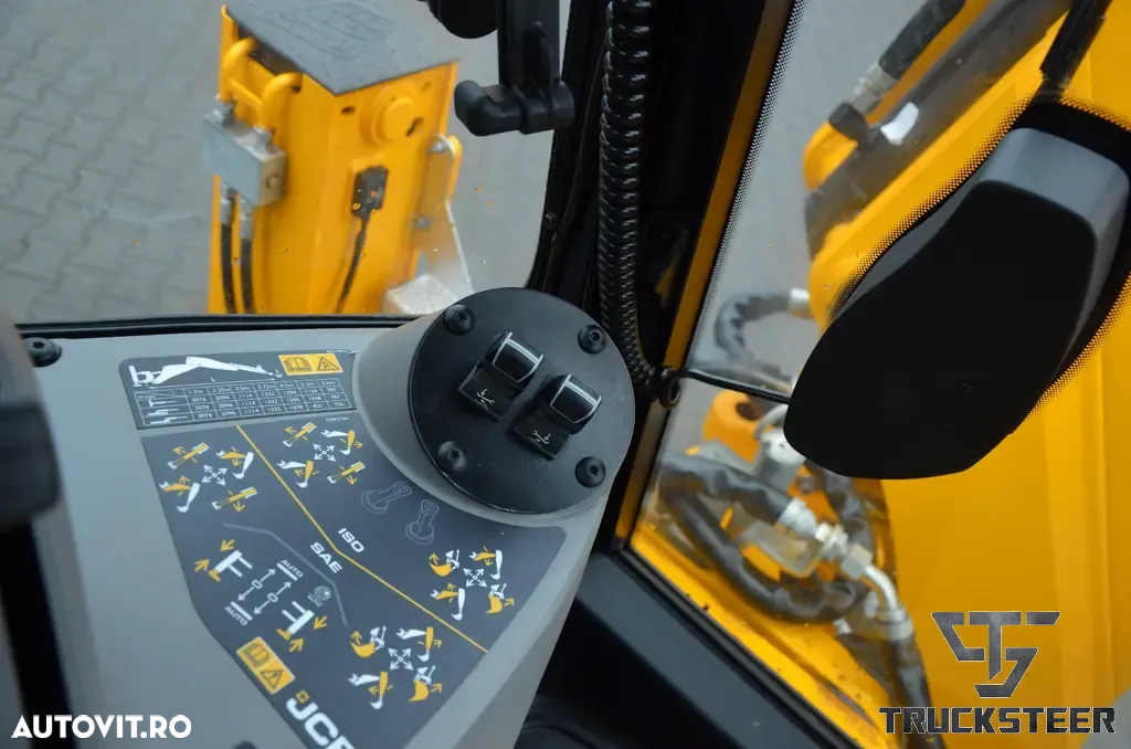 JCB 3CX - 11