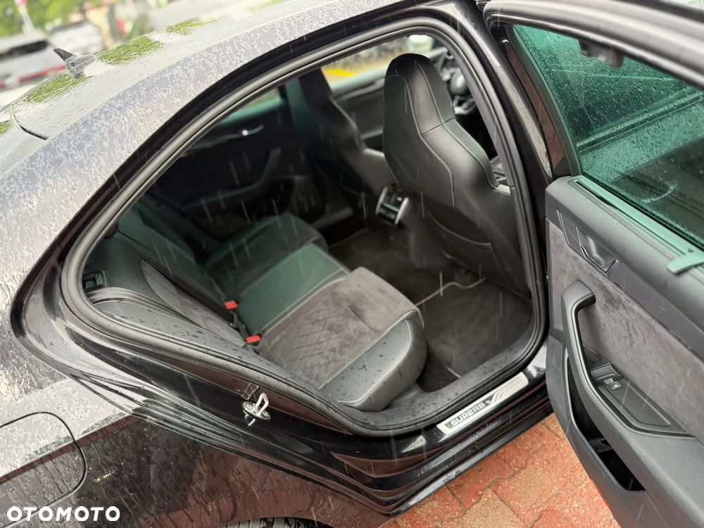 Skoda Superb 2.0 TSI 4x4 Sportline DSG - 12